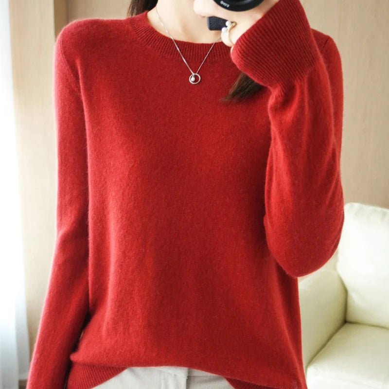 “Women’s Knit Pullover”