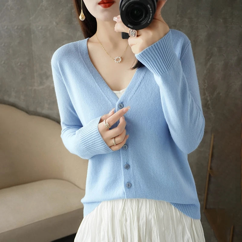 “2024 Women’s V-Neck Loose Sweater”