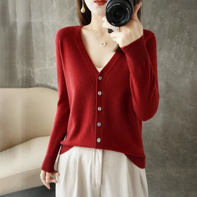 “2024 Women’s V-Neck Loose Sweater”