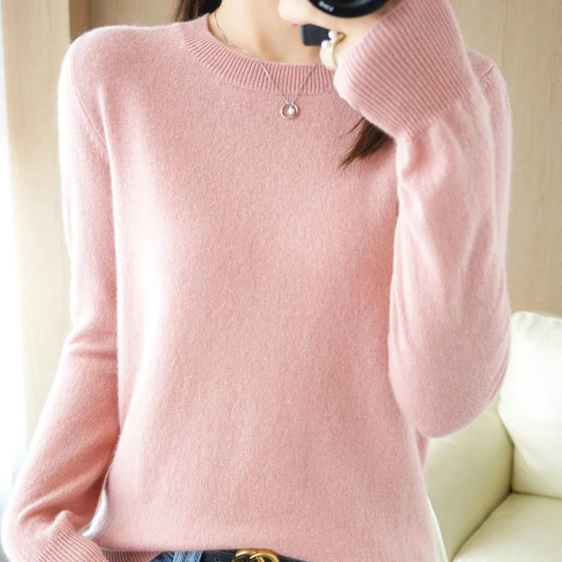 “Women’s Knit Pullover”