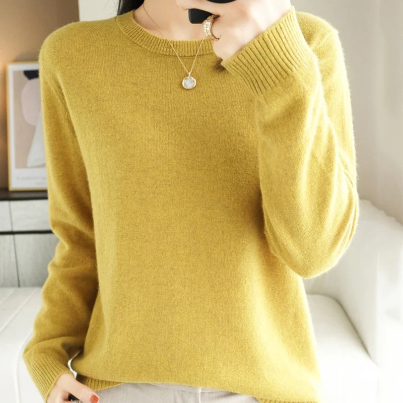 “Women’s Knit Pullover”