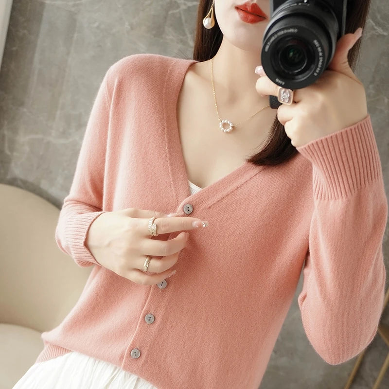 “2024 Women’s V-Neck Loose Sweater”